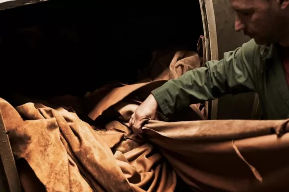 Giày da nữ Bình Tân – Phong cách thời thượng, chất lượng bền bỉ